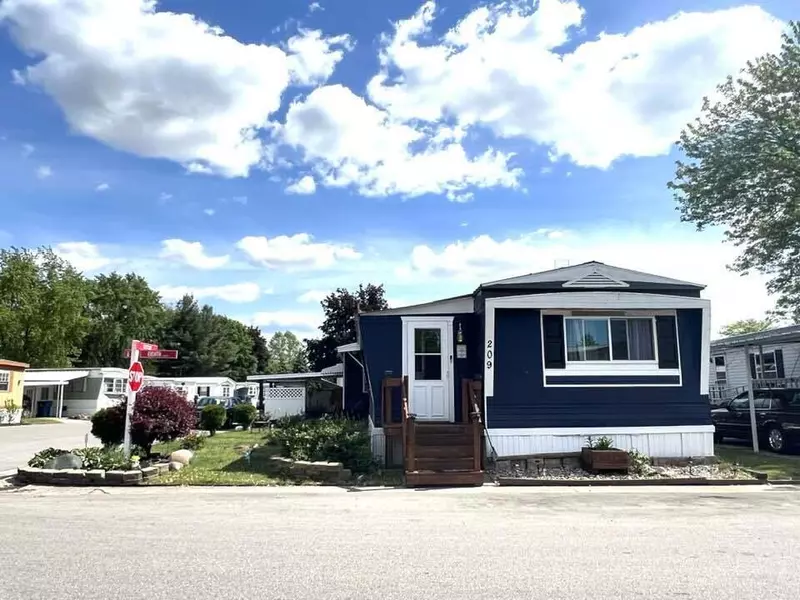 333 E Lakewood Boulevard #209, Holland, MI 49424