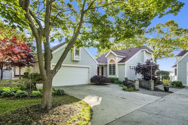 16928 Landing Drive, Spring Lake, MI 49456
