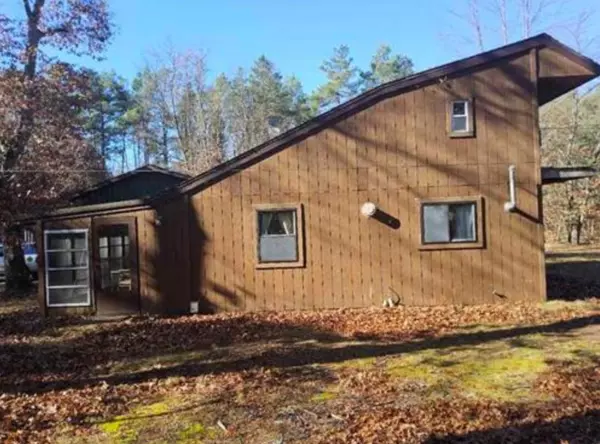 5476 W Pingree Drive, White Cloud, MI 49349