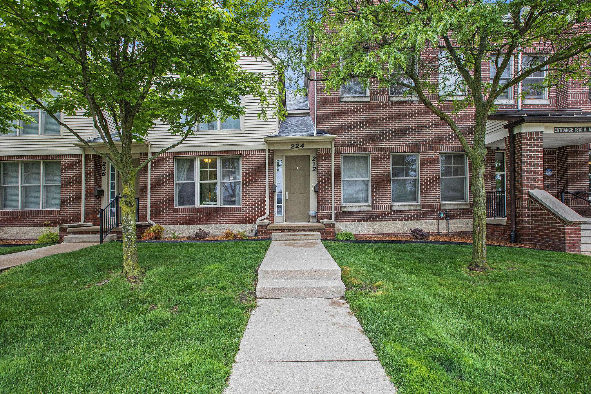 Ann Arbor, MI 48103,212 Snyder Avenue