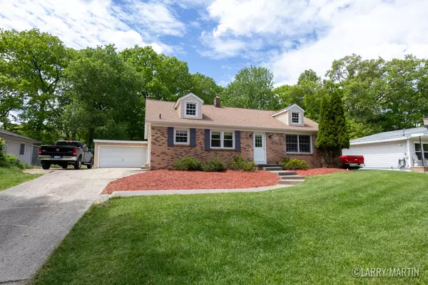 Wyoming, MI 49519,2153 Greenview SW Court