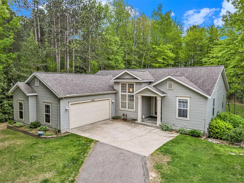 16448 Van Wagoner Road, Spring Lake, MI 49456