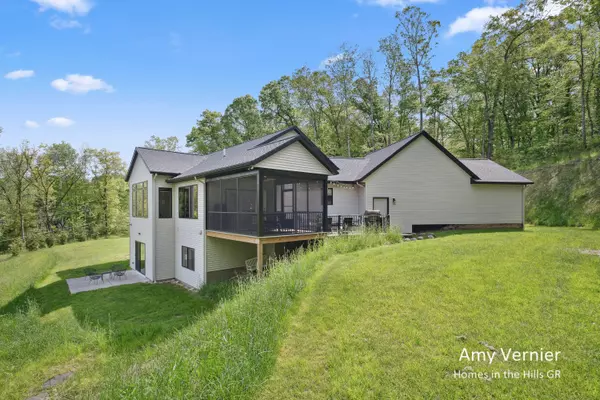 Ada, MI 49301,8700 Bennett SE Street