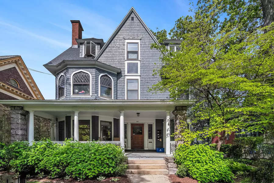 441 Madison SE Avenue, Grand Rapids, MI 49503