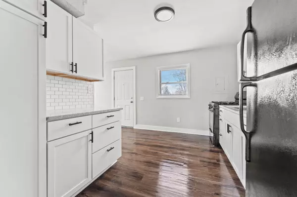 Westland, MI 48186,31784 Arenac Court