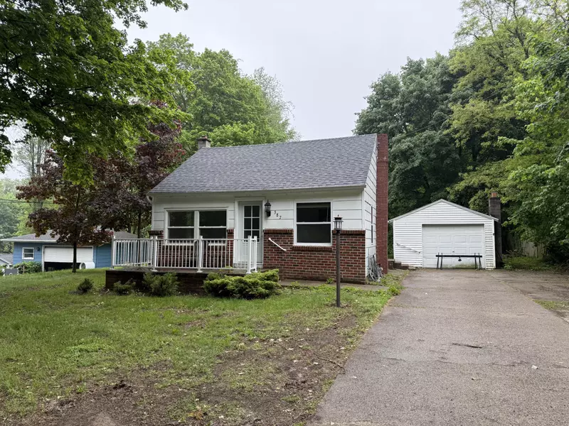 387 N West Street, Hillsdale, MI 49242