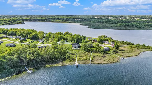 Greenville, MI 48838,9482 Wabasis Pointe NE Drive