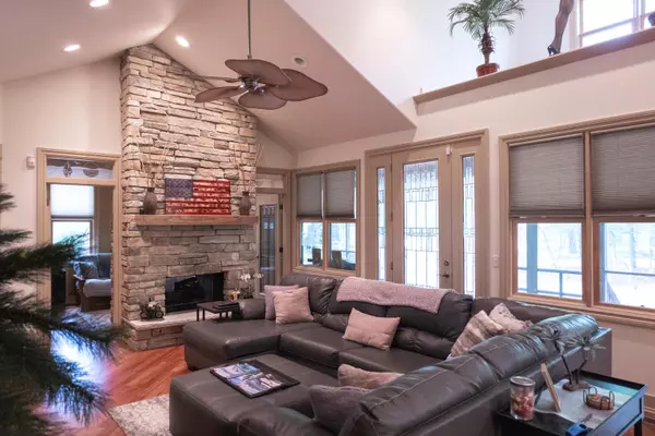 New Buffalo, MI 49117,18774 Old Field Road