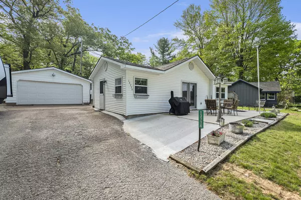 Gowen, MI 49326,13774 Chrysler NE Street