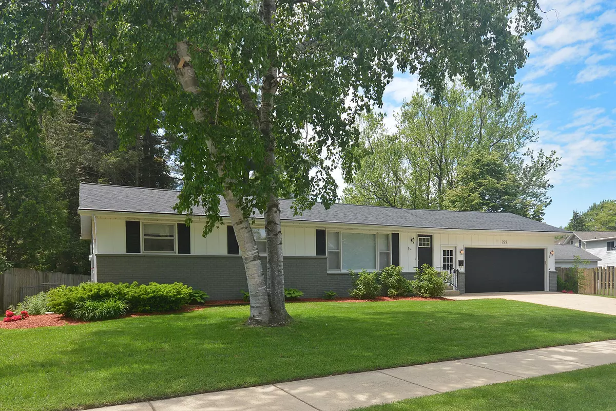 Zeeland, MI 49464,222 S Park Street