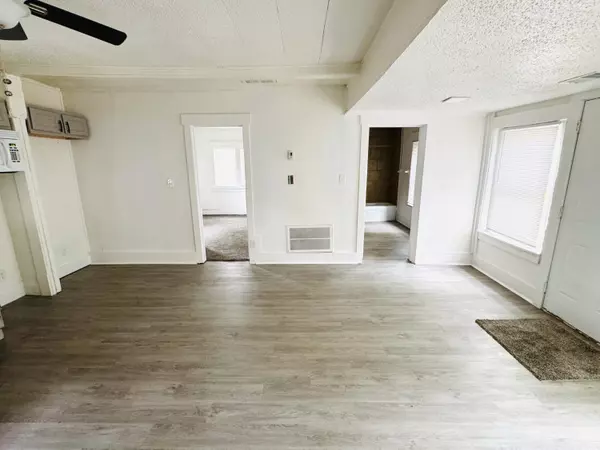 Muskegon, MI 49444,2513 5th Street