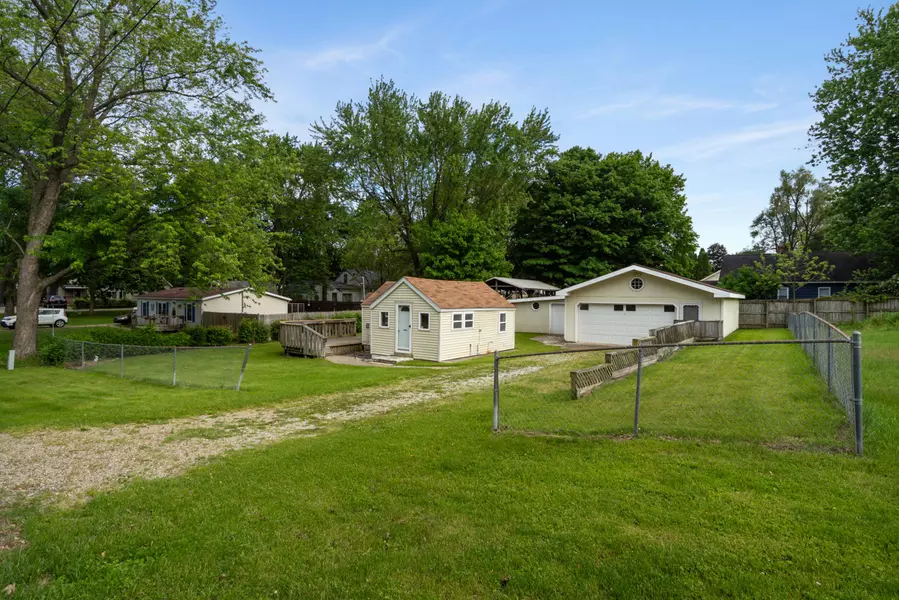 817 Annetta Avenue, Jackson, MI 49203