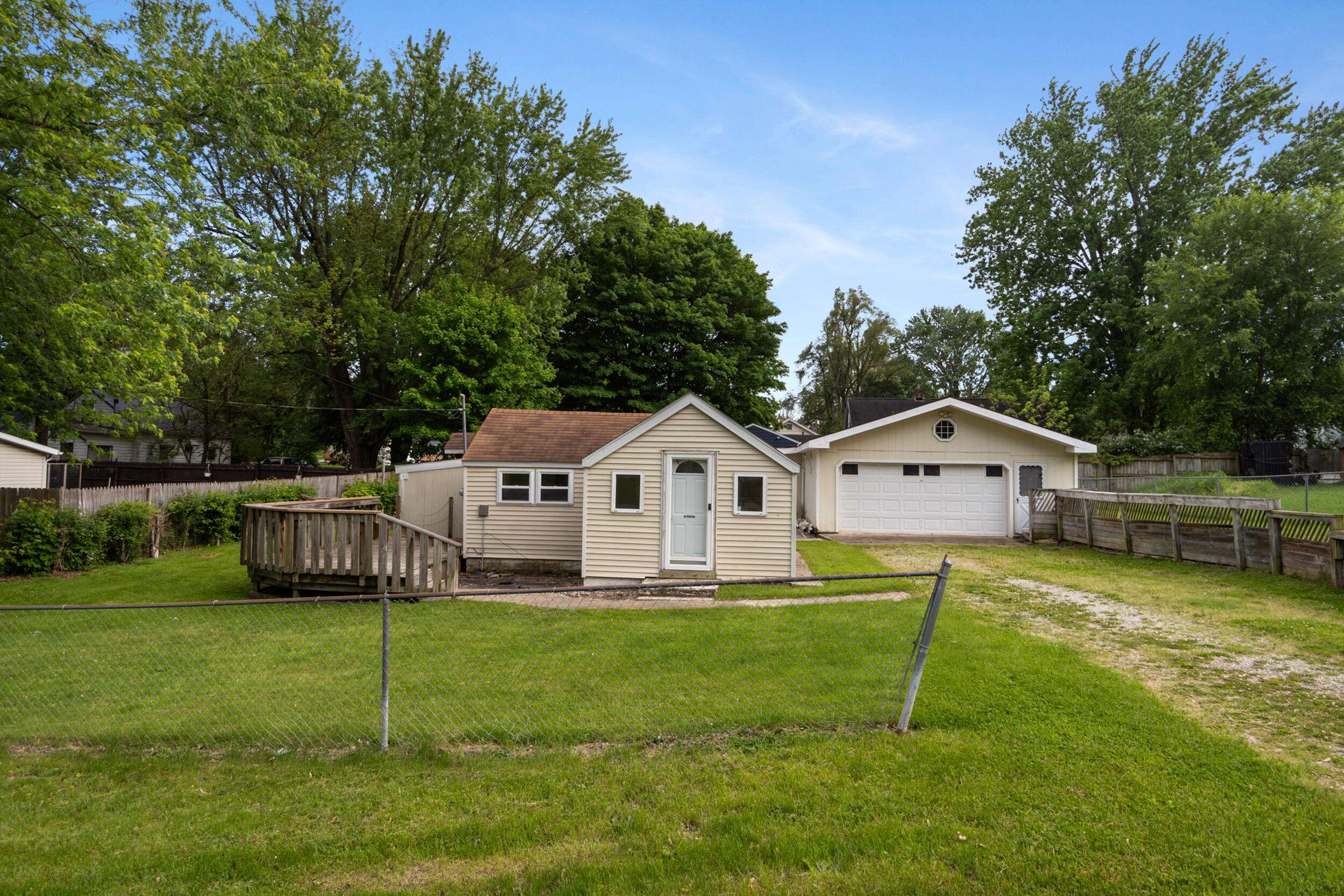Jackson, MI 49203,817 Annetta Avenue