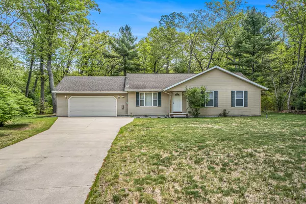 6517 Wildrose, Twin Lake, MI 49457