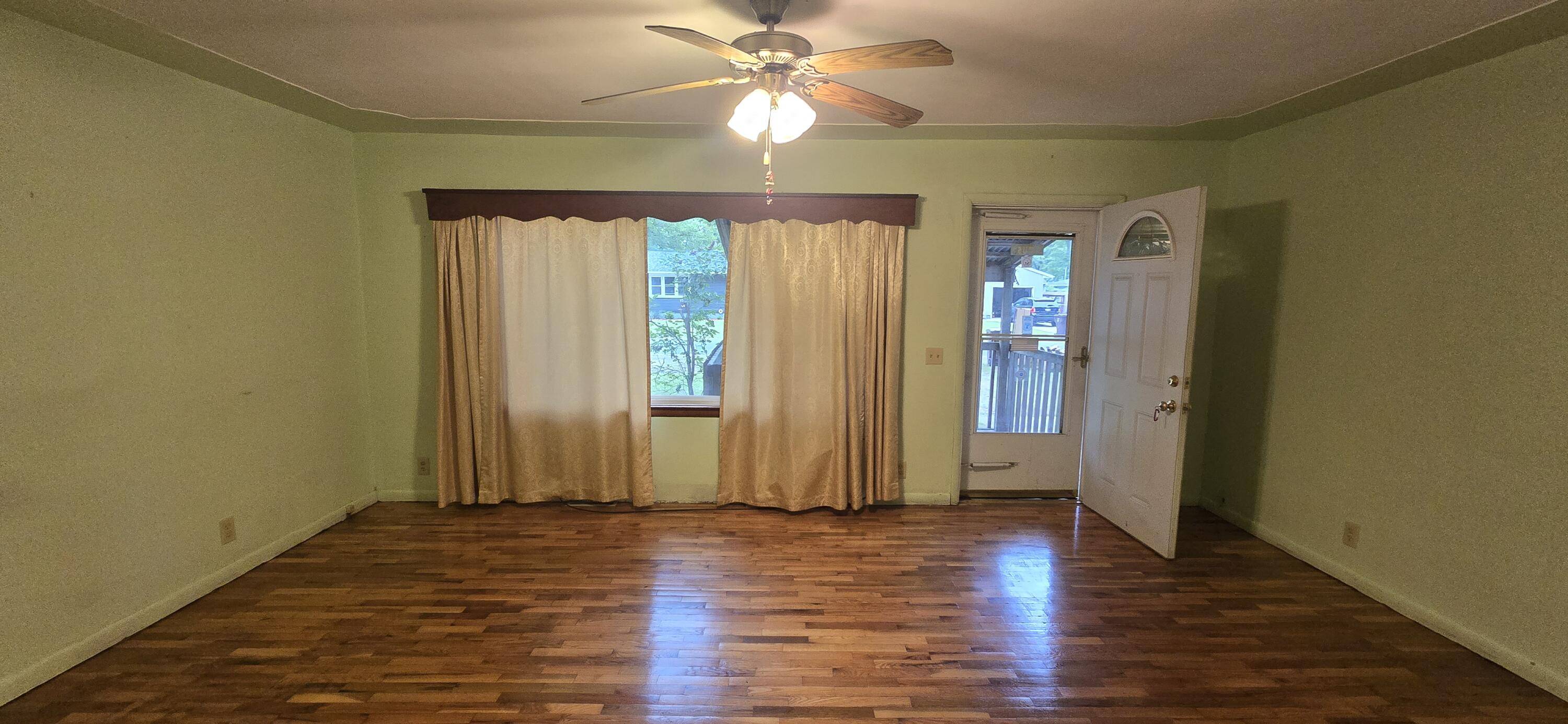 Muskegon, MI 49442,1741 Vine Avenue
