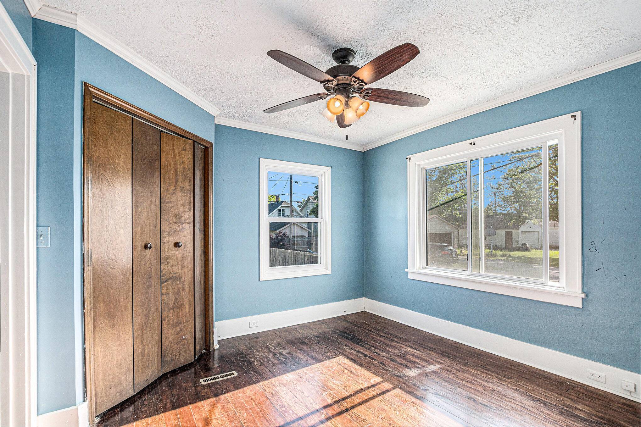 Holland, MI 49423,337 W 18th Street