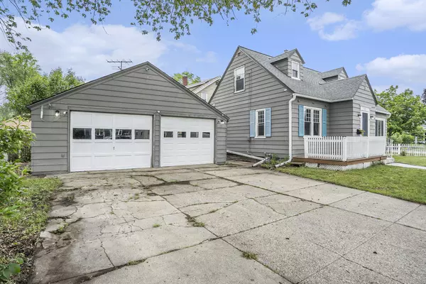 Holland, MI 49423,405 Van Raalte Avenue