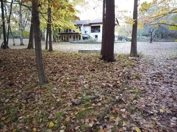 South Lyon, MI 48178,22649 N Dixboro Road