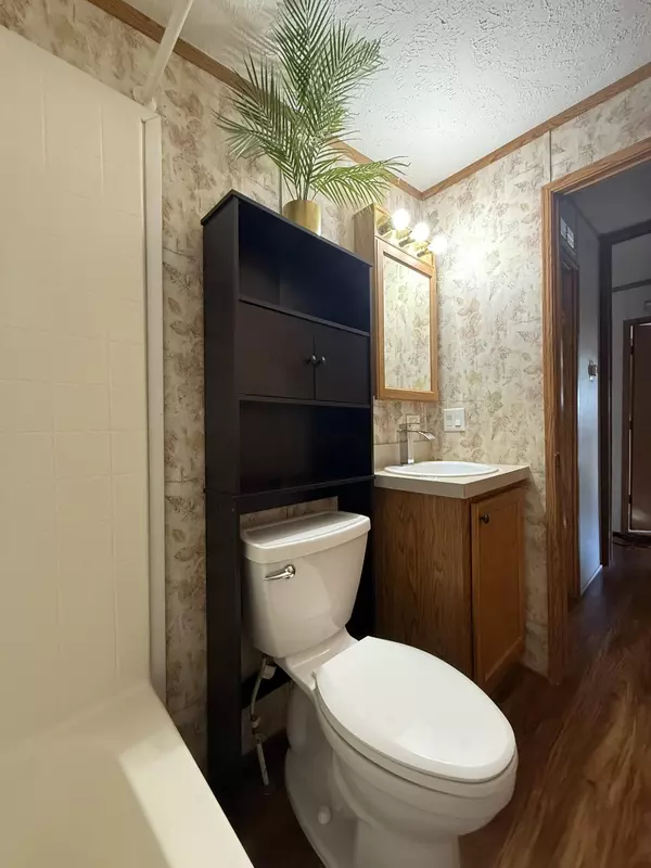 Fremont, MI 49412,927 W Lake Drive #22