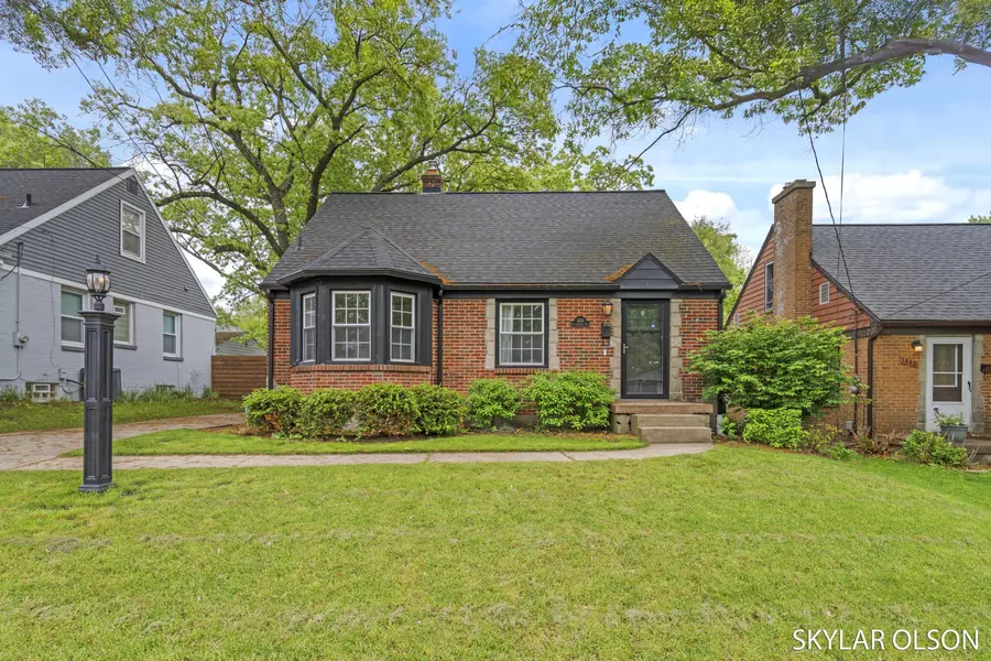 1436 Philadelphia SE Avenue, Grand Rapids, MI 49507