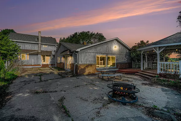 Constantine, MI 49042,19146 Fairchild Road