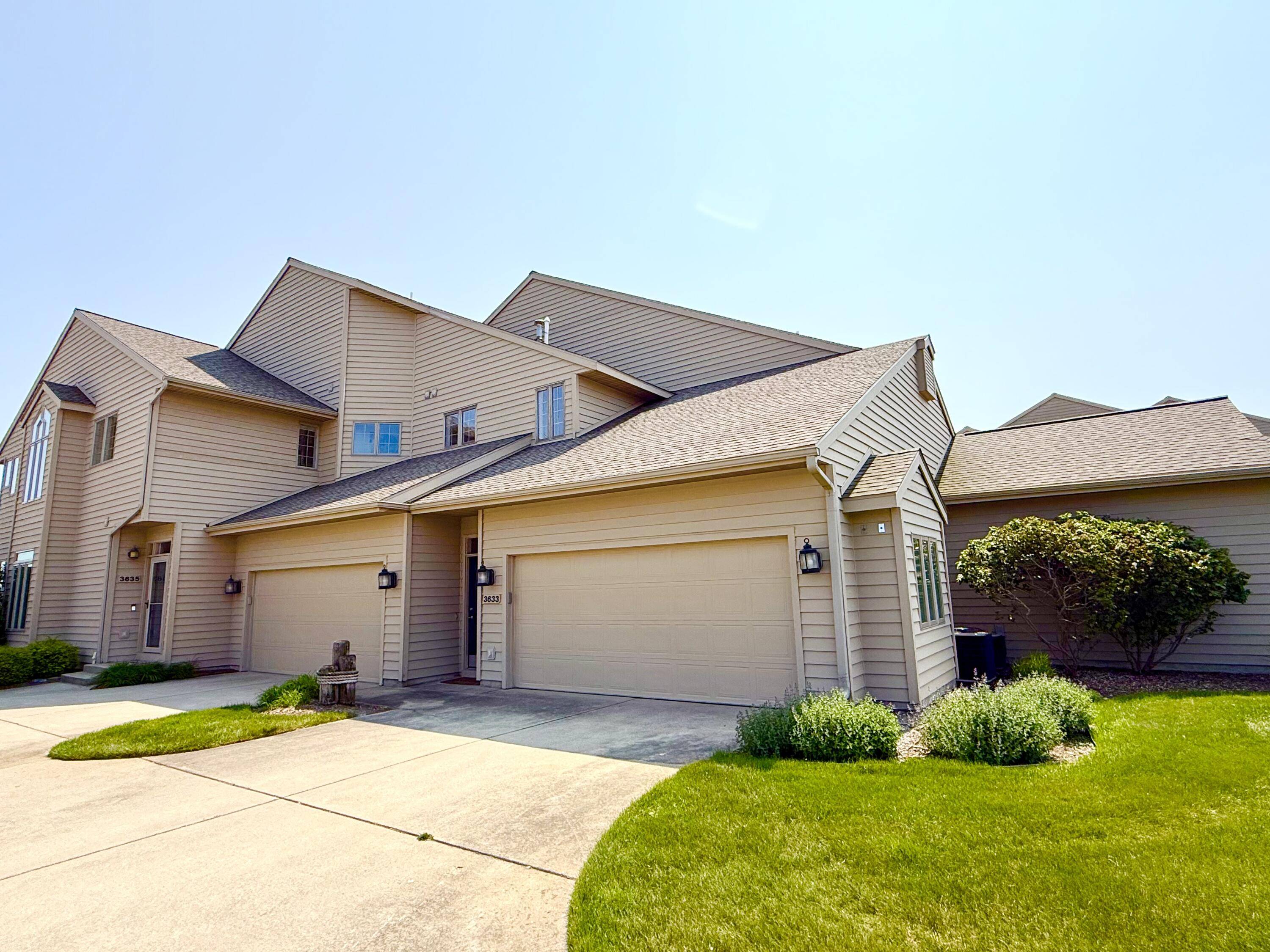 3633 Marina View Point, Muskegon, MI 49441