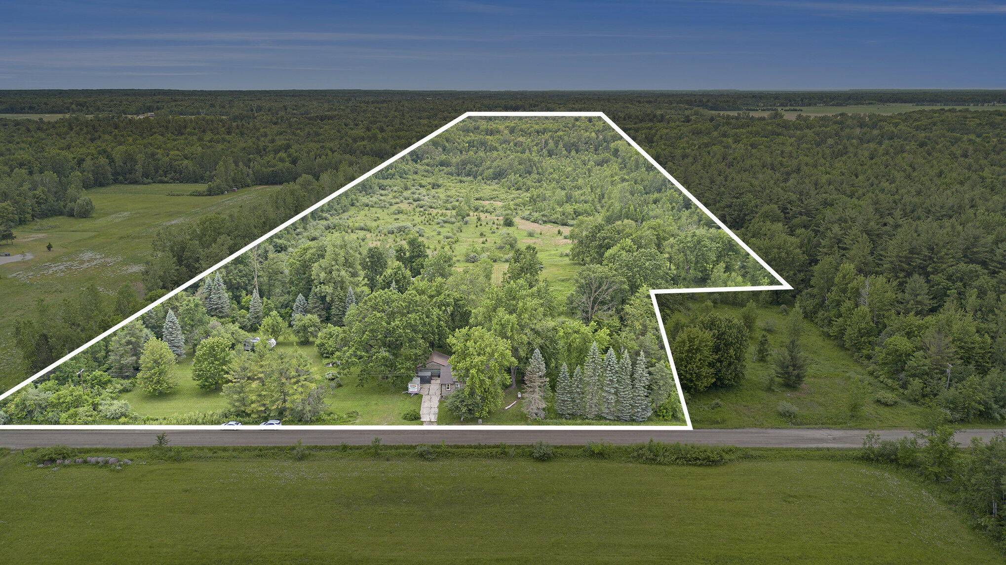 2146 W Pinconning Road, Rhodes, MI 48652