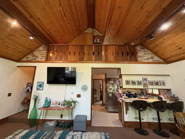 Canadian Lakes, MI 49346,12480 Lone Wolf Trail