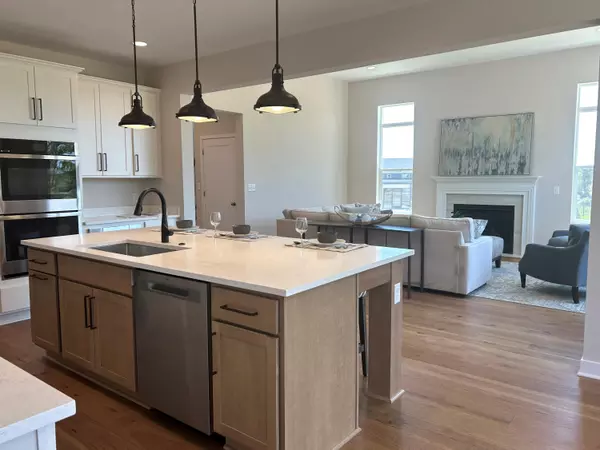 Saline, MI 48176,4846 W Burton Lane #22