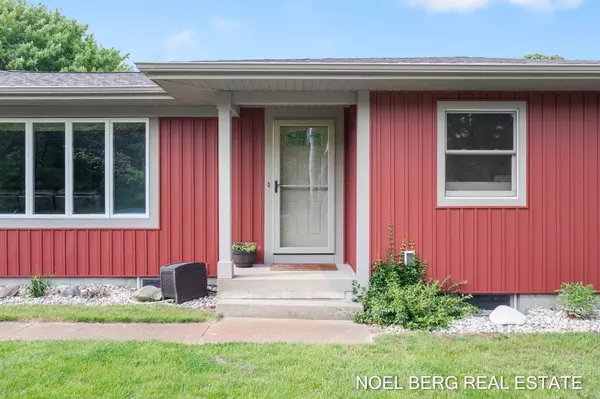 Grand Haven, MI 49417,16507 Sleeper Street