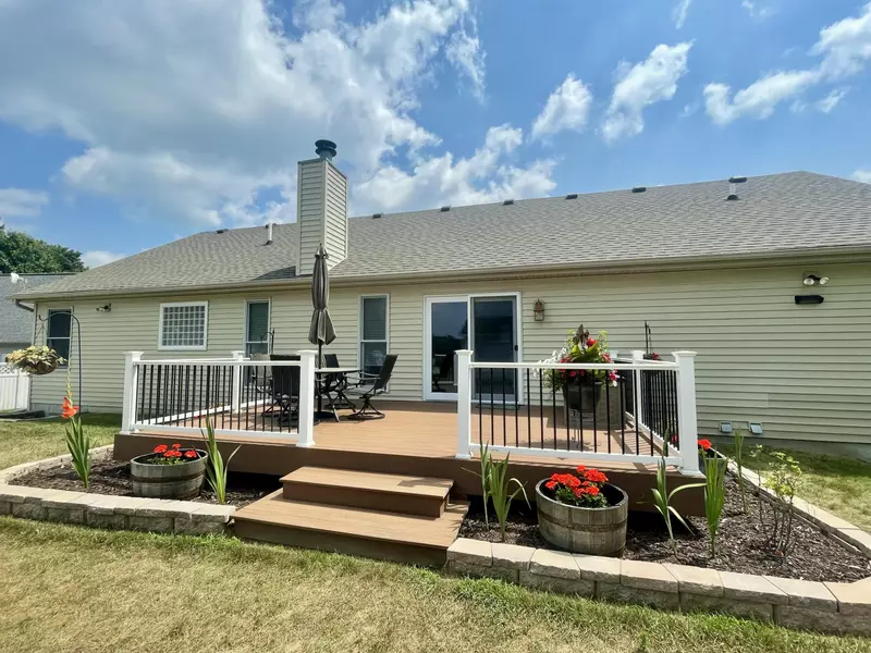 8326 Clear Lake Road, Grass Lake, MI 49240