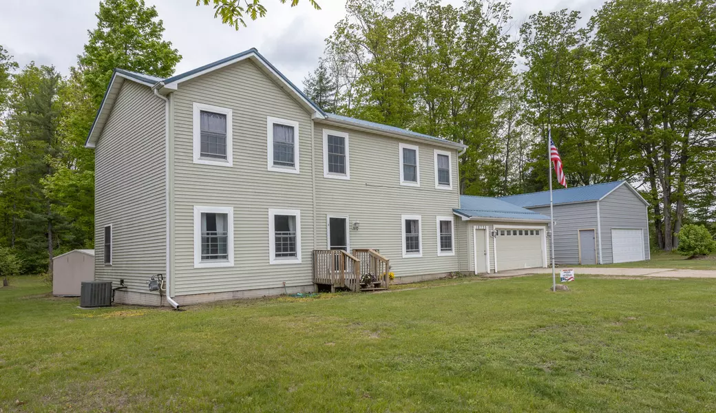 18735 Jefferson Road, Morley, MI 49336