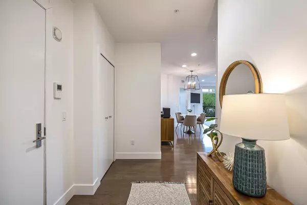 Ann Arbor, MI 48103,218 W Kingsley Street #507