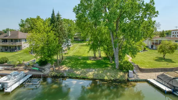 112 Abbott Lane, Brooklyn, MI 49230