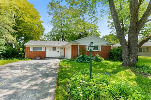29848 Rambling Road, Southfield, MI 48076