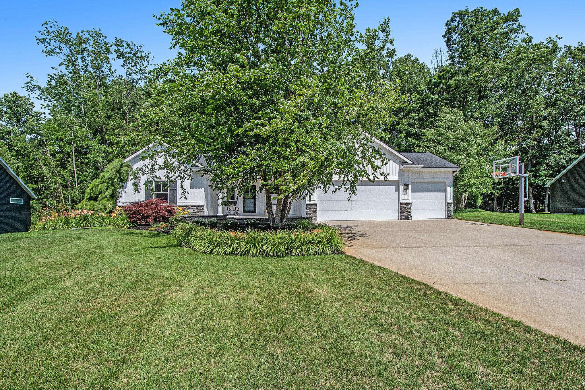 Dorr, MI 49323,4087 Ronalds Road