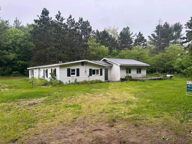 11312 Fitzgerald Avenue, Grant, MI 49327