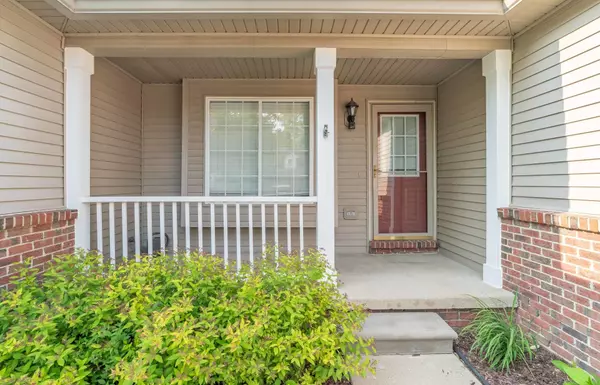 Brighton, MI 48116,392 Woodfield Square Lane