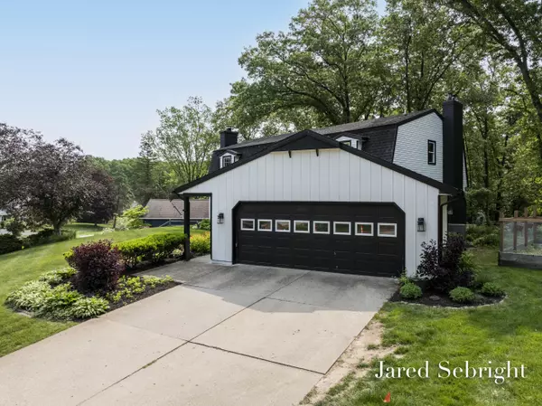 Grand Rapids, MI 49546,6872 Forest Valley SE Drive