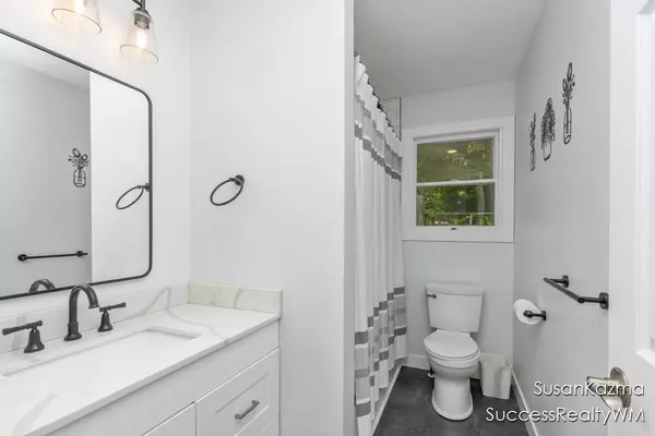 Plainwell, MI 49080,111 W 1st Avenue
