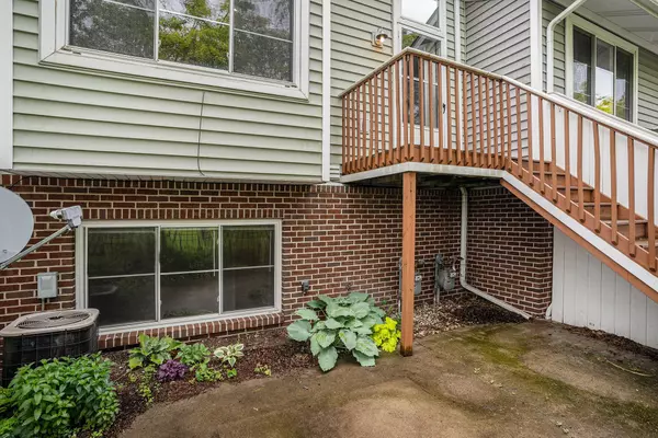 Holland, MI 49423,302 Northeast Crossing