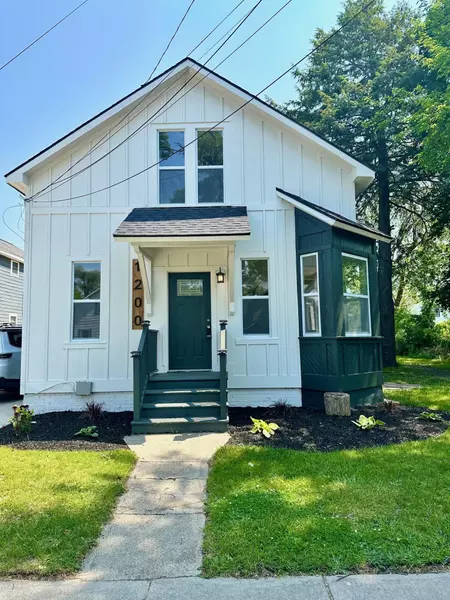 1200 Pine Street, Muskegon, MI 49442