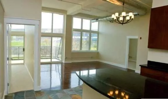 Grand Rapids, MI 49504,600 Broadway NW Avenue #318