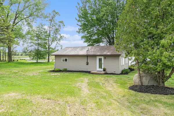 Blanchard, MI 49310,4947 3 Mile Road