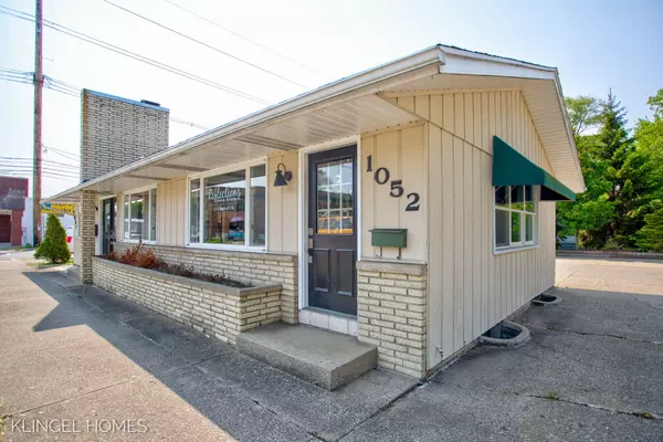 Grand Haven, MI 49417,1052 Washington Avenue