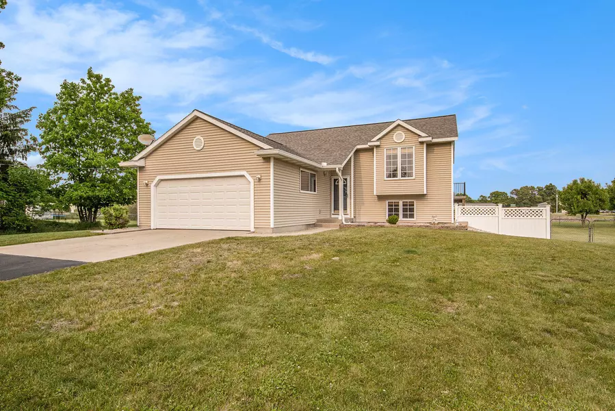 11974 Myers Lake NE Avenue, Cedar Springs, MI 49319