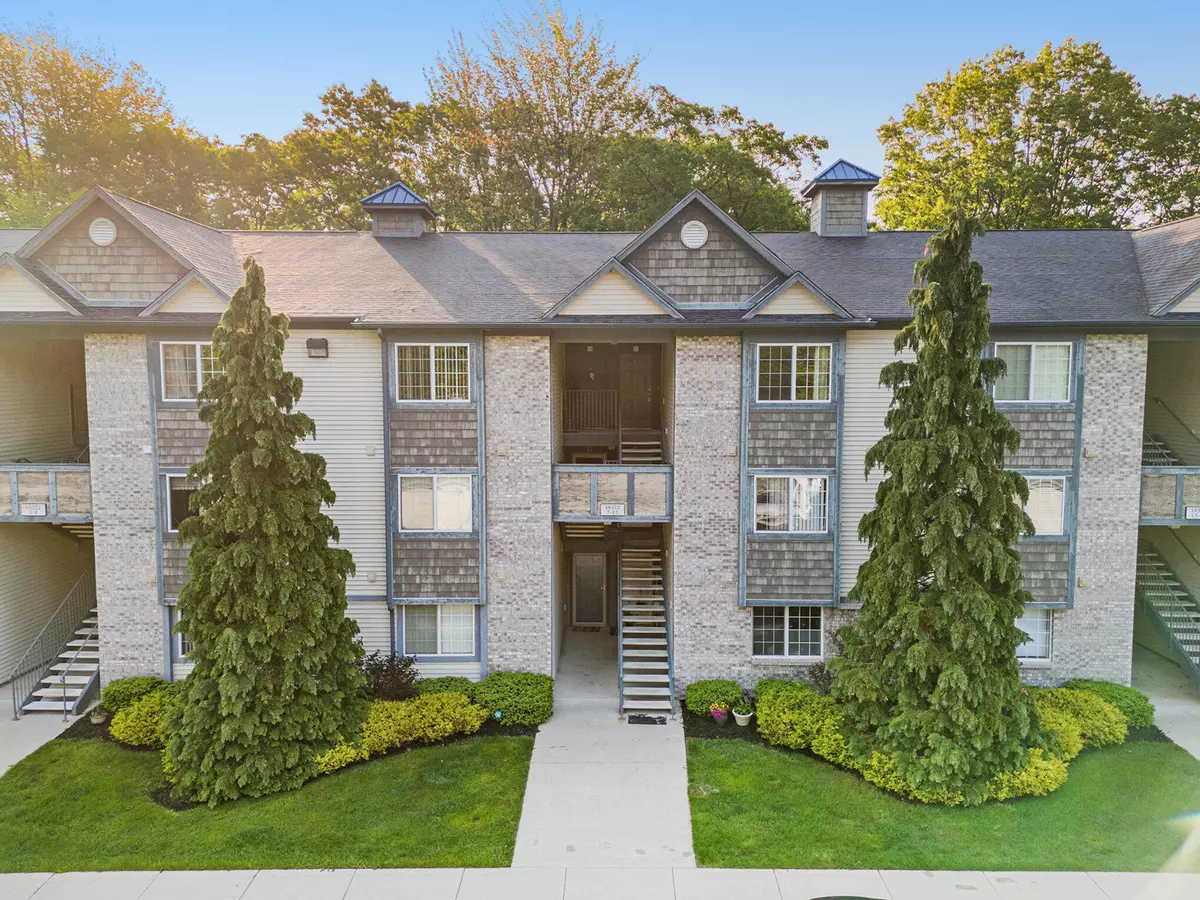 Spring Lake, MI 49456,18372 N Ridge Court #12