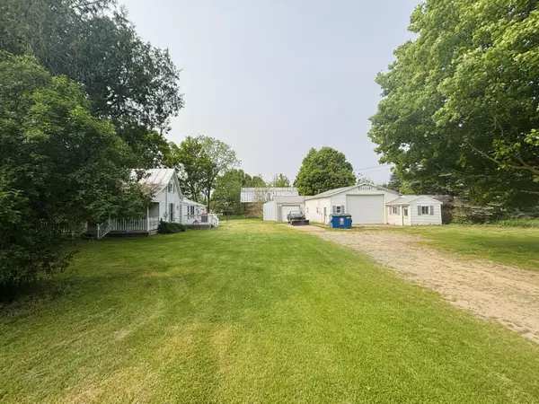 Trufant, MI 49347,15522 Kimball Road