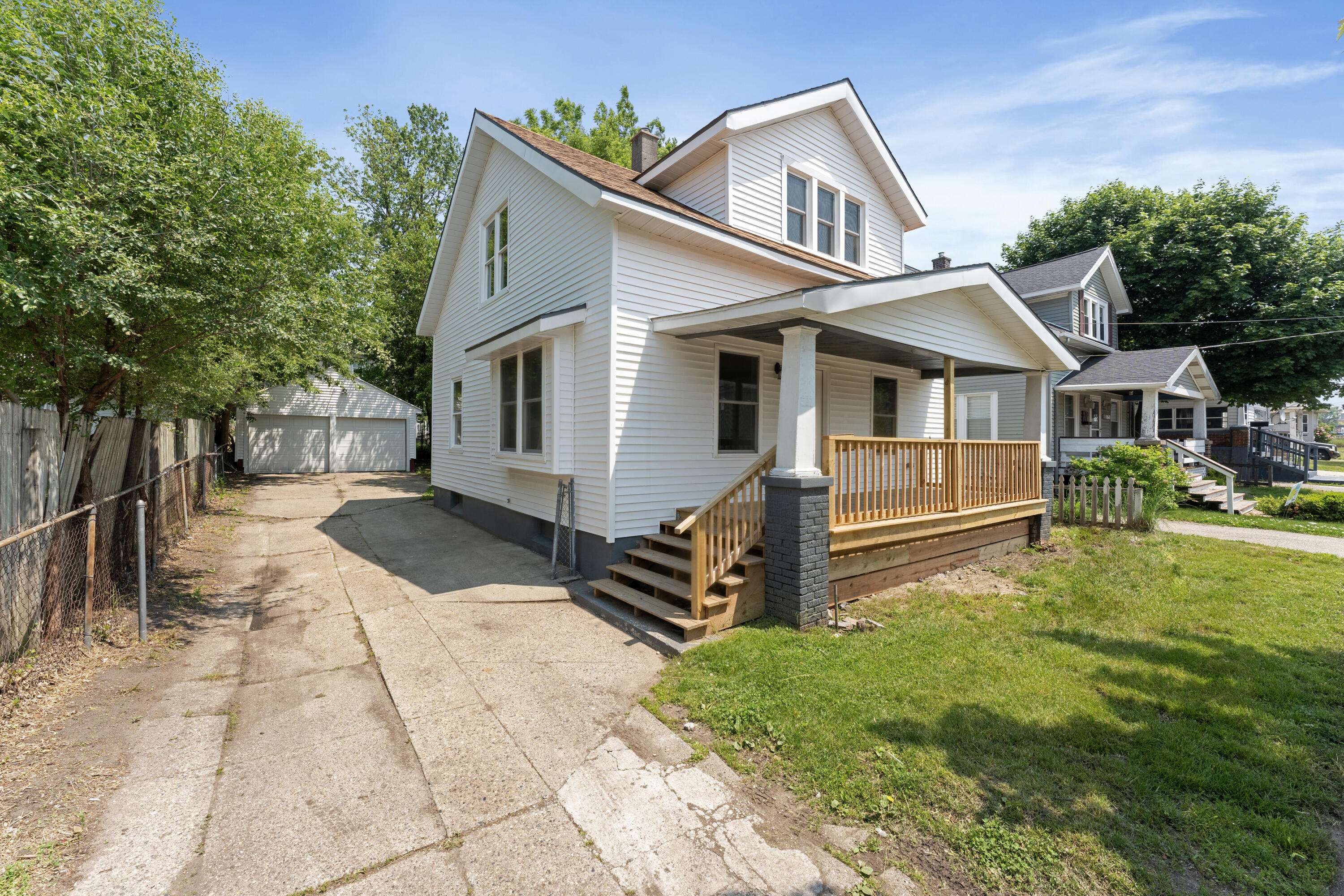 Grand Rapids, MI 49503,527 High SW Street