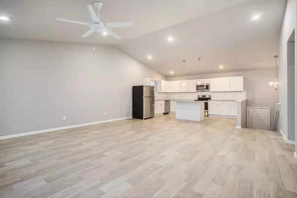 Three Rivers, MI 49093,610 Arizona Boulevard